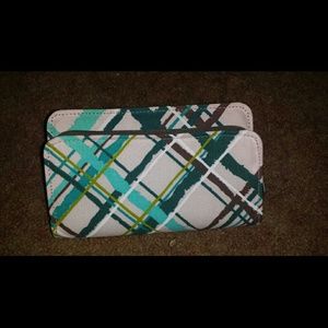 Free to be soft wallet
