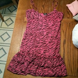 NWOT Rue 21 pink zebra ruffle dress