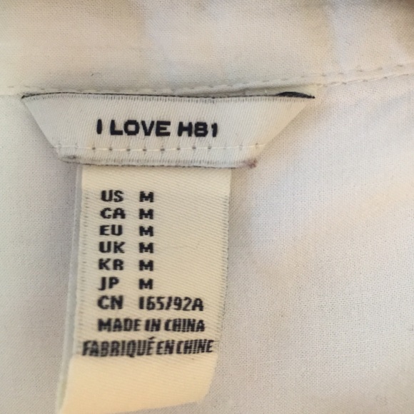 Size medium button up loose top - Picture 2 of 3