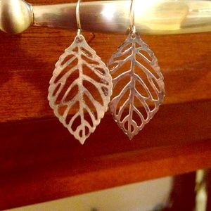 Leaf earrings