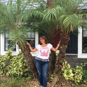 Meet your Posher, Mercedes