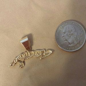 Cuba charm | 14k yellow gold
