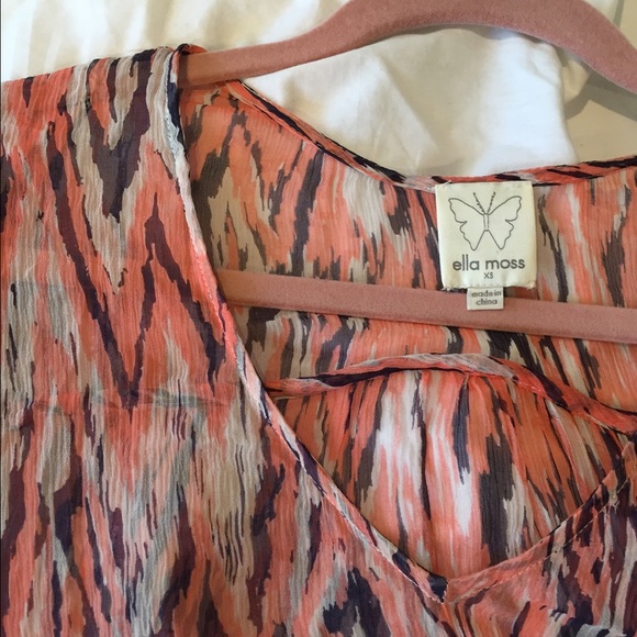 Sheer flow top - Picture 2 of 3