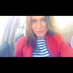 Meet your Posher, Nicole