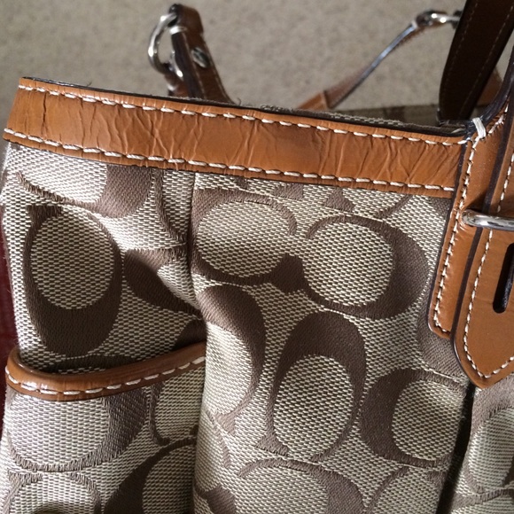 Coach purse - Picture 4 of 4