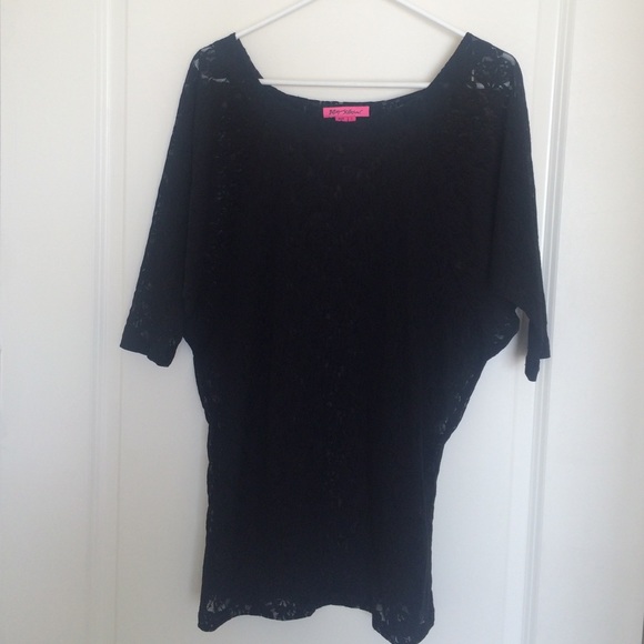 3/4 sleeve black lace tunic