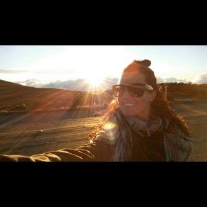 Meet your Posher, Jillian