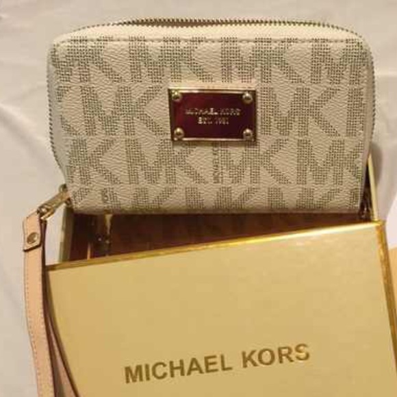 NOT SELLING THIS!! Looking For !!