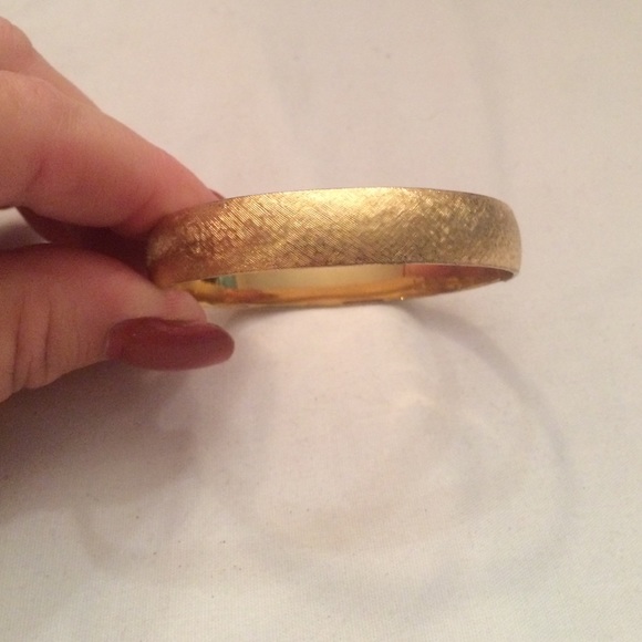 Bangle gold