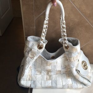 EVERYTHING MUST GO SALE🎁🎉🎀 BeBe patchwork tote.