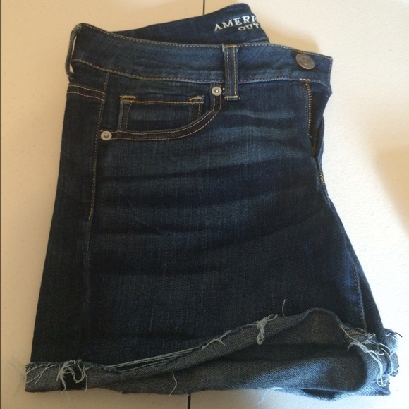 American eagle shorty shorts .