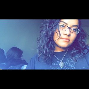 Meet your Posher, Myrna