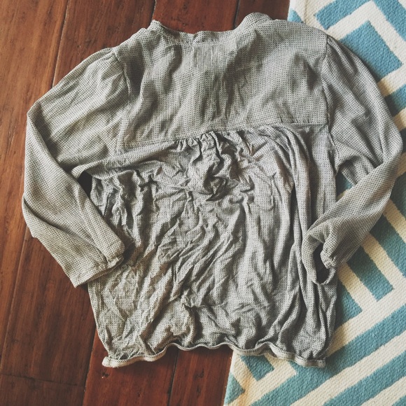 ‼️LAST CHANCE‼️ Loft Dressy Top (sz: S) - Picture 3 of 3