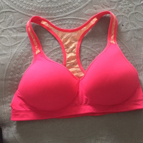 Vs pink sport bra
