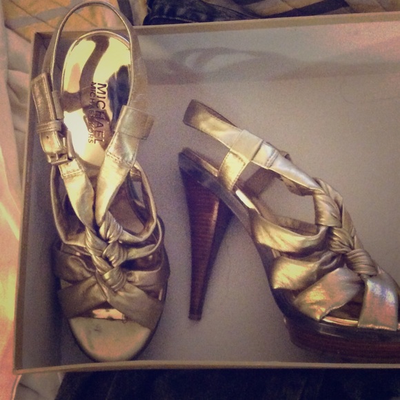 Michael Kors gold leather Sandals