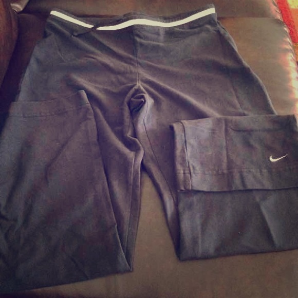 Nike black capris