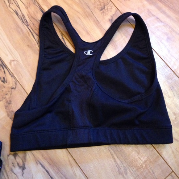 Black sports bra - Picture 2 of 2