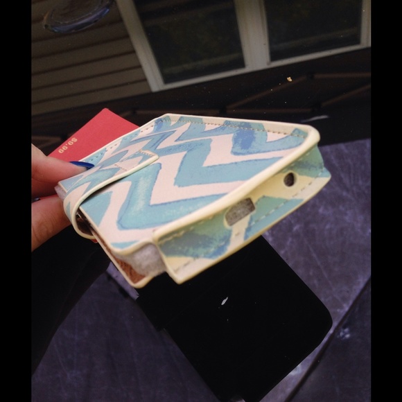 Phone case/holder - Picture 4 of 4