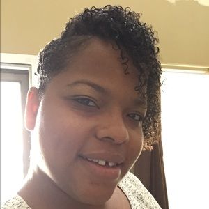 Meet your Posher, Ursula