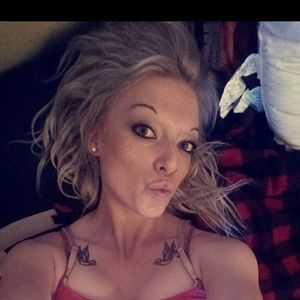 Meet your Posher, Ashlee