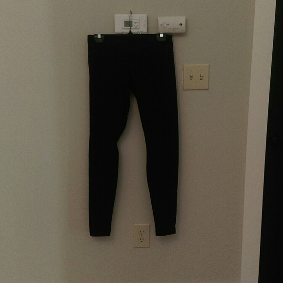 Lululemon Wunder Under Pants Size 8