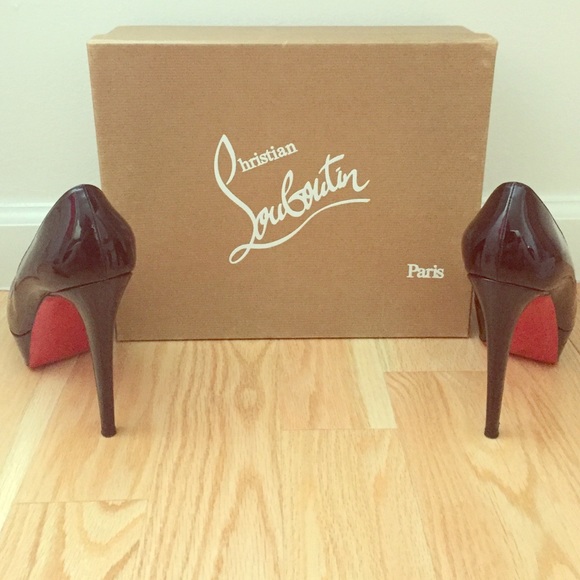 Christian Louboutin Bianca 120 Patent