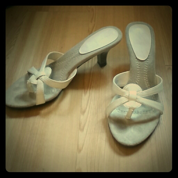 Predictions White Heels - Picture 1 of 4