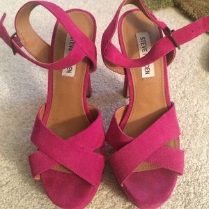 Steve Madden magenta pumps