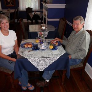 Meet your Posher, Annette