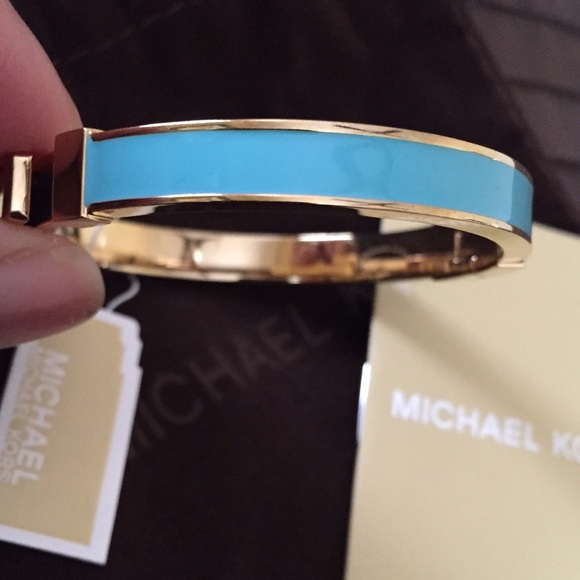 Michael Kors bracelet - Picture 2 of 2