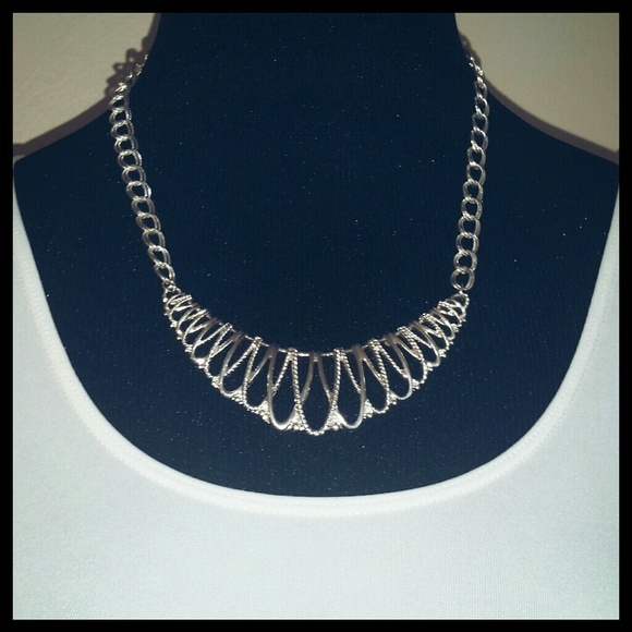 2b bebe silver plaque necklace