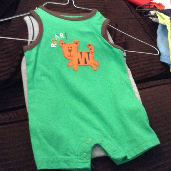 Set of 2 boys sleeveless rompers