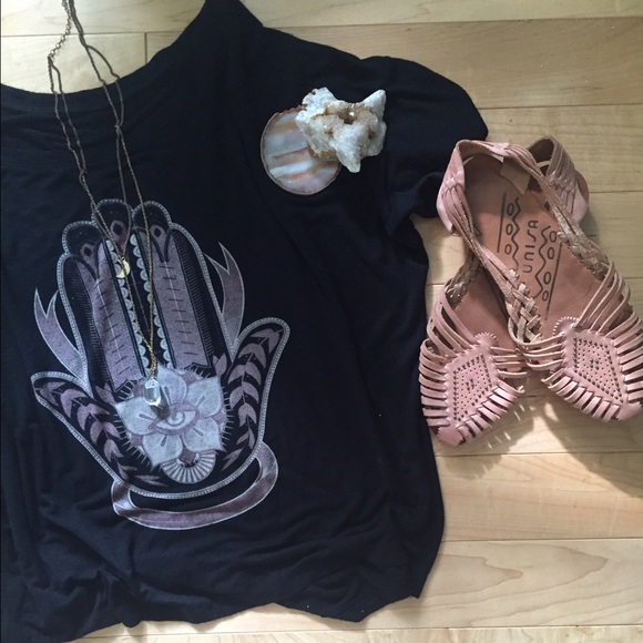 Slouchy fit Hamsa Hand Tshirt