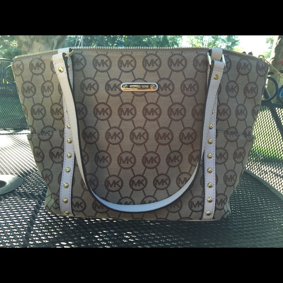 EUC Michael Kors Purse