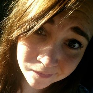 Meet your Posher, Liz