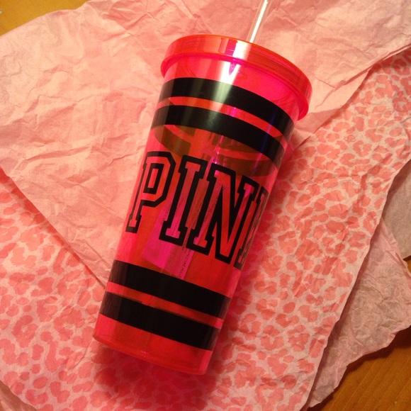 Pink Tumbler 💦💕