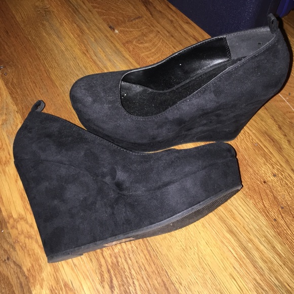 Black suede wedges