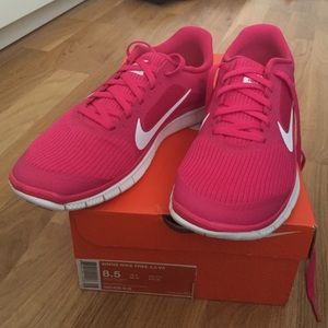 Nike Shoes - NIB Nike Free sneakers hot pink and white Nike Shoes - NIB Nike Free sneakers hot pink and white