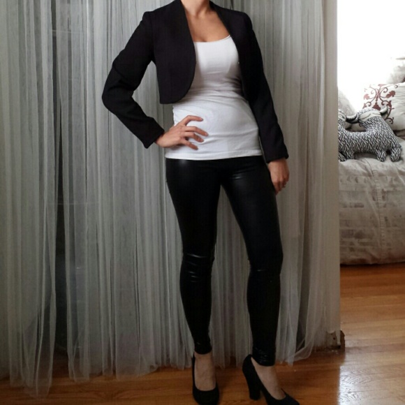 H&M black cropped bolero