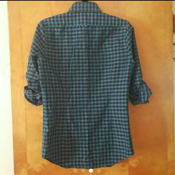 NWOT express slim fit checkered button down - Picture 3 of 4