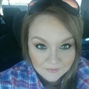 Meet your Posher, Leigh ann