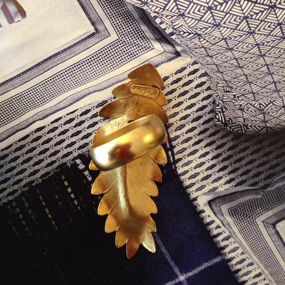 πHPπ Gold plated leaf ring - Picture 5 of 6