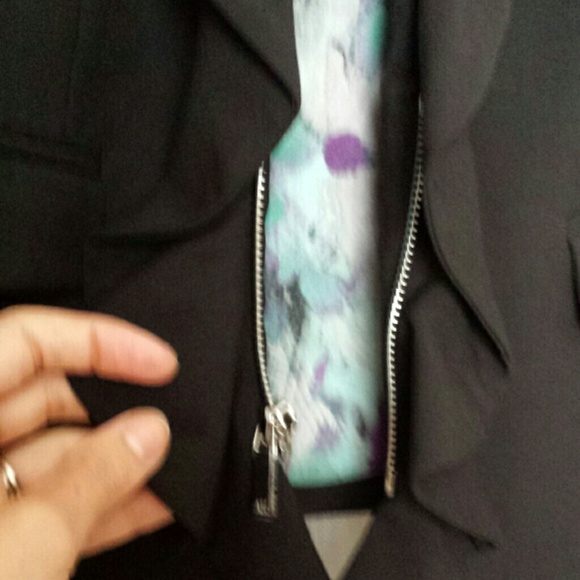 Anne Klein Ruffle Zip Blazer - Picture 4 of 4