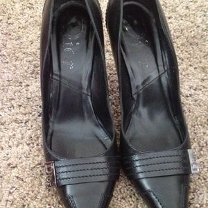 Dior black pumps