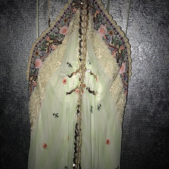 Long dress , sheer - Picture 4 of 8