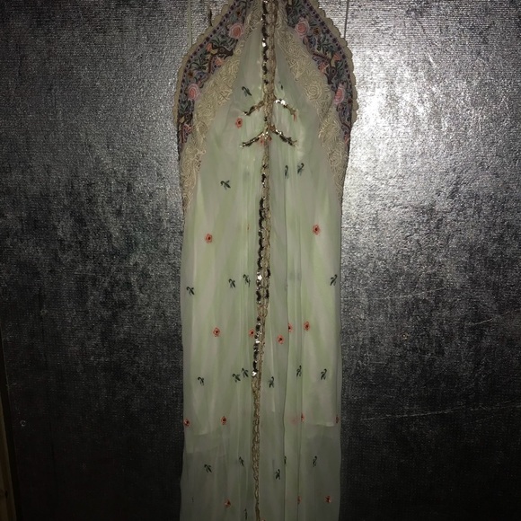 Long dress , sheer - Picture 5 of 8