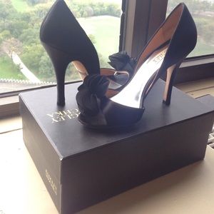 Badgley Mischka brand new heels