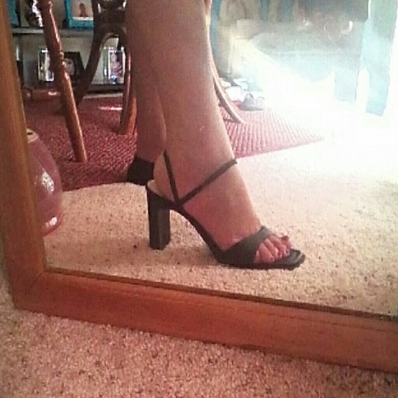 Black heel
