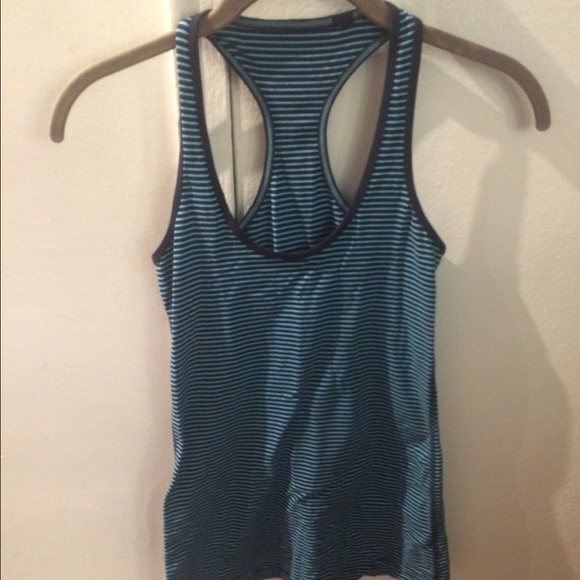 Lululemon Top - size 4 / M