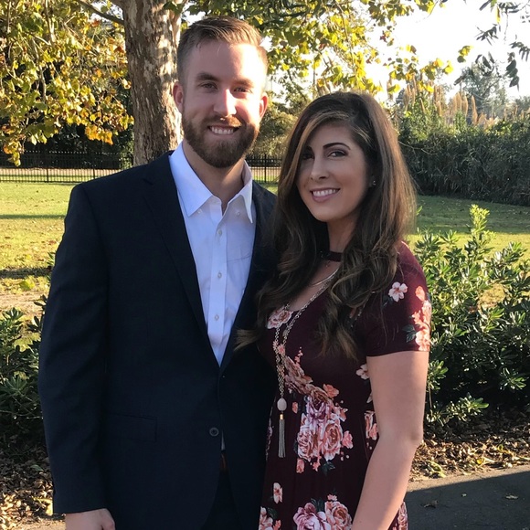 Meet your Posher, Kim - Picture 2 of 2